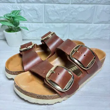 새상품급 BIRKENSTOCK 애리조나 빅버클 36 코냑