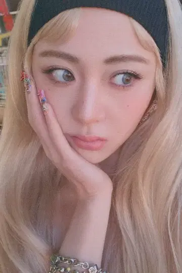 LE SSERAFIM 일반 버전 초회 프레스 YUNJIN DIFFERENT 일본반