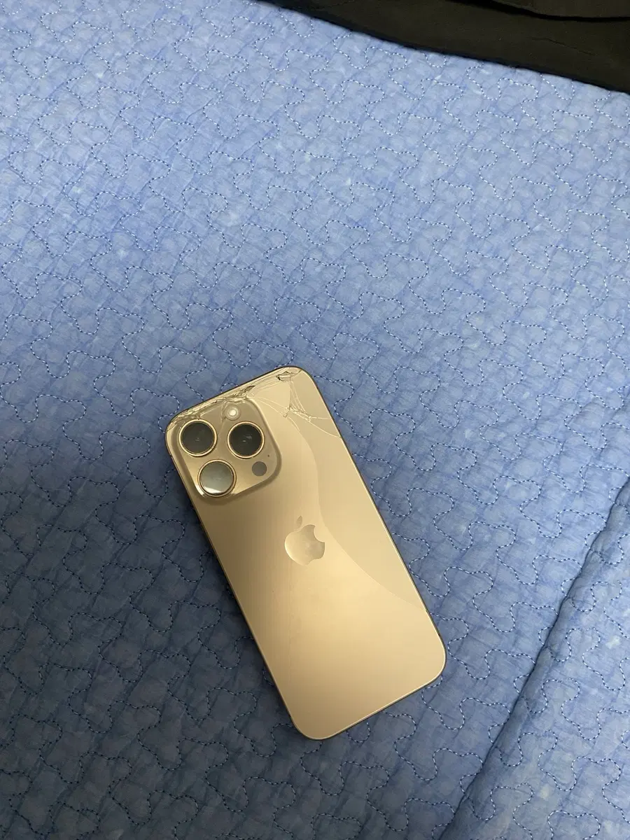 아이폰 16 프로 데저트 256GB 애케플