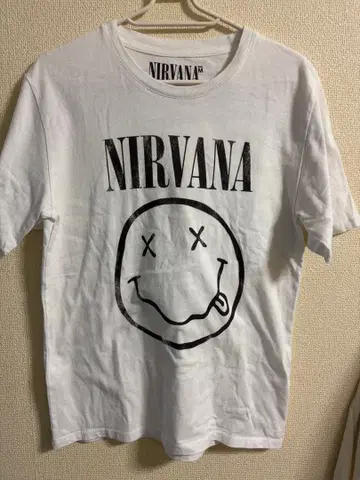 NIRVANA 티셔츠 화이트 M 사이즈