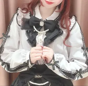 리즈리사 LIZ LISA 레이스 슬래시 슬리브 블라우스 핑크 블랙