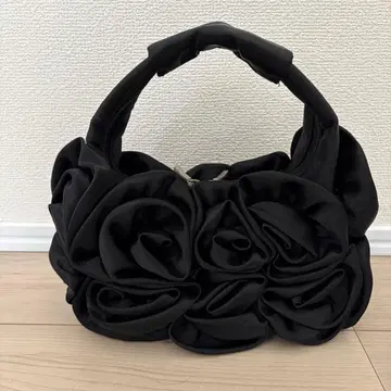 여성용 블랙 핸드백 블랙 로즈 모티브 파티백