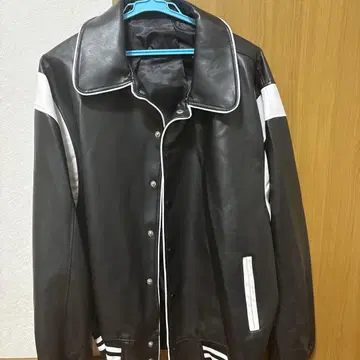 바이컬러 페이크 레더 자켓 블랙 화이트