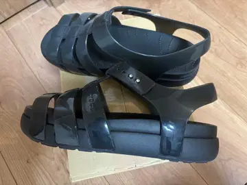 Crocs 샌들 블랙 W8