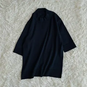 미사용급 두지엠 클라세 24ss FF Future 크루넥 니트