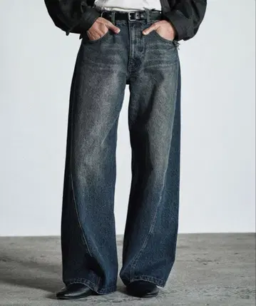 [ WYM ] VINTAGE WASHED CURVED DENIM 사이즈XS