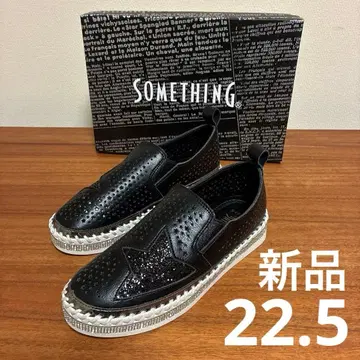 새상품 썸씽 키라키라 비쥬 슬립온 슈즈 22.5cm 통굽