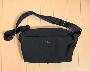 Bellroy Lite Sling 7L 블랙