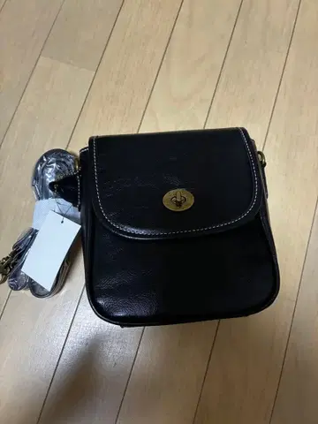 블랙 숄더백