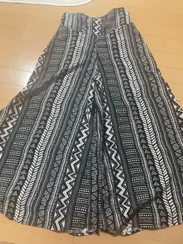 모노톤 기하학 패턴 와이드 팬츠 이지 팬츠