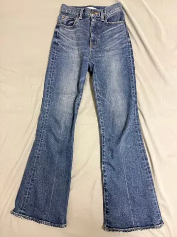 MOUSSY MVS FLARE
