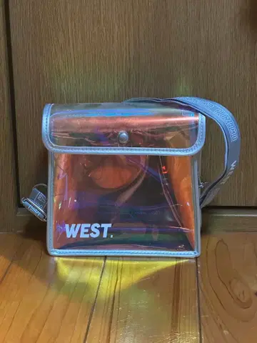 WEST. 클리어 숄더백