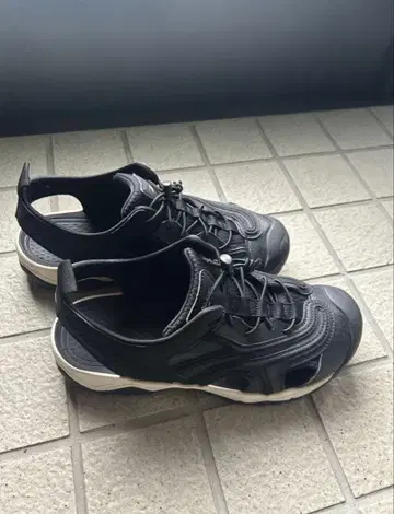 리복 스니커즈 샌들 하이 플리퍼 26cm