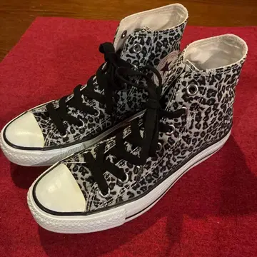 새상품급 Converse Chuck Taylor All Star 하이컷