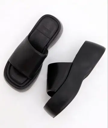 STUDIOUS Soft Leather Padded Sandals