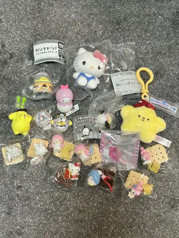 산리오 캐릭터즈 굿즈 묶음 판매