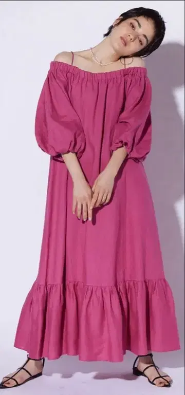 오프숄더 퍼프 슬리브 롱 원피스 핑크