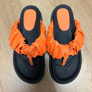 새상품 미사용 개더 플립플랍 통굽