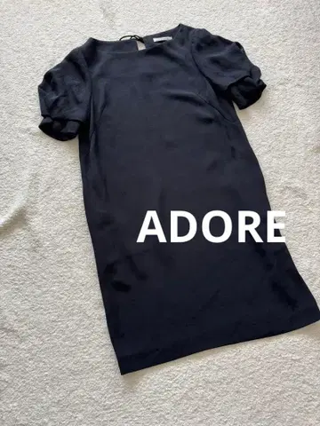 ADORE 반팔 원피스 네이비