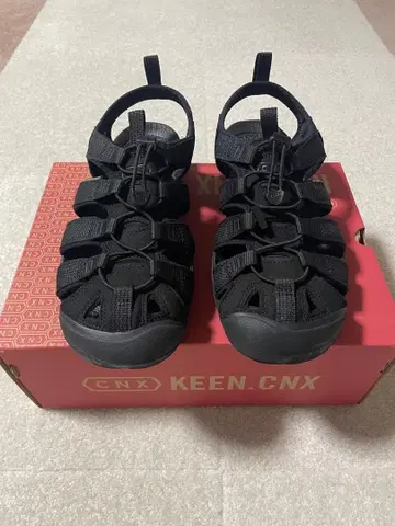 KEEN 클리어워터 CNX US9 27cm