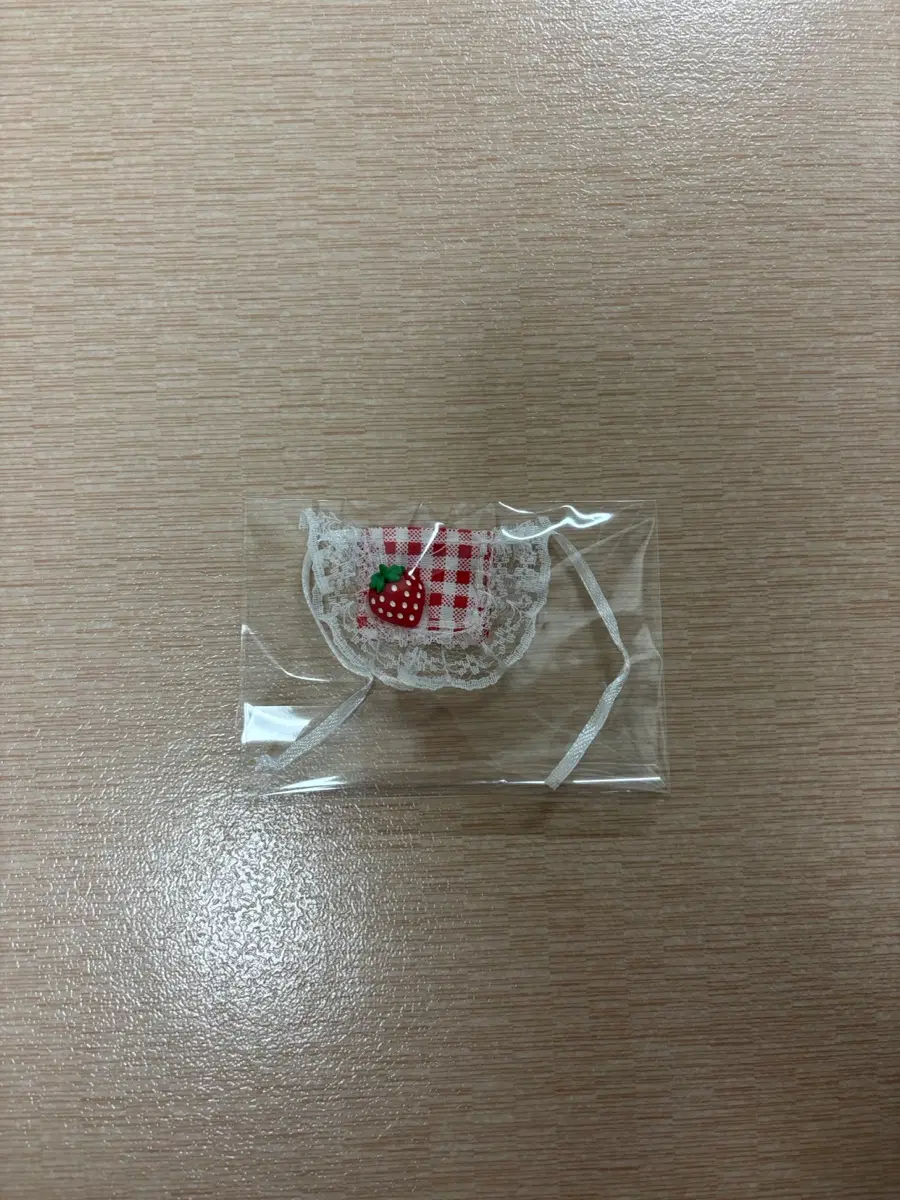 10cm 인형 옷 꾸미기 딸기 턱받이
