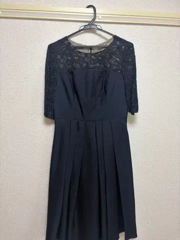 에이머 코드 레이스 드레스 네이비