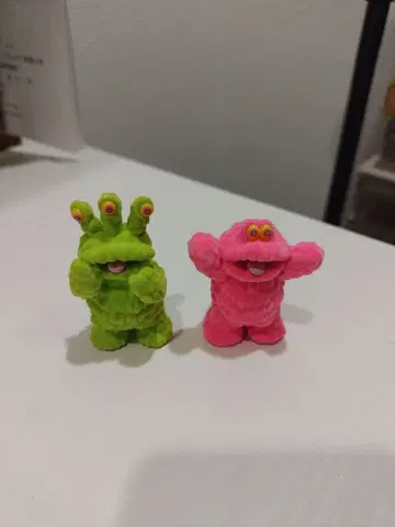 미니어처 피규어 2개 세트 플로키 가공