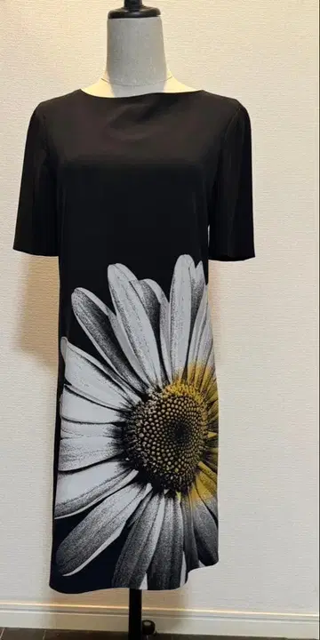 MOSCHINO 모스키노 플라워 프린트 원피스 꽃무늬