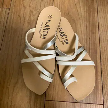 PLAKTON 플랙톤 크로스 스트랩 플랫 샌들 23cm