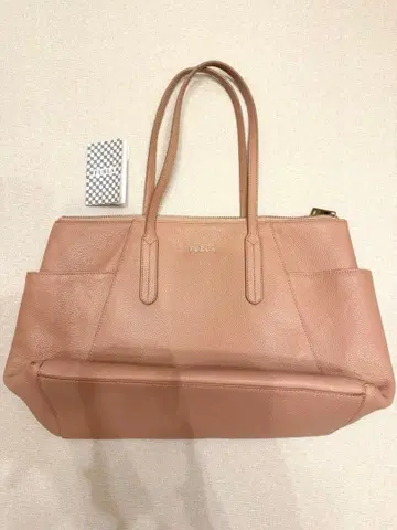 FURLA 토트백 핑크 가죽 A4 수납 가능