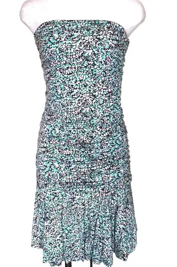 새상품 BCBG MAXAZRIA 페미닌 튜브 꽃무늬 원피스