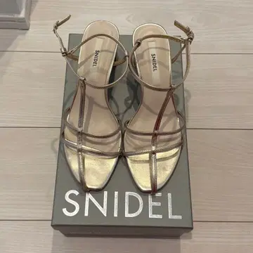 SNIDEL 레이스업 토 펌프스