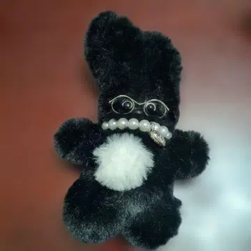 블랙 안경 토끼 봉제 인형 키링 펄