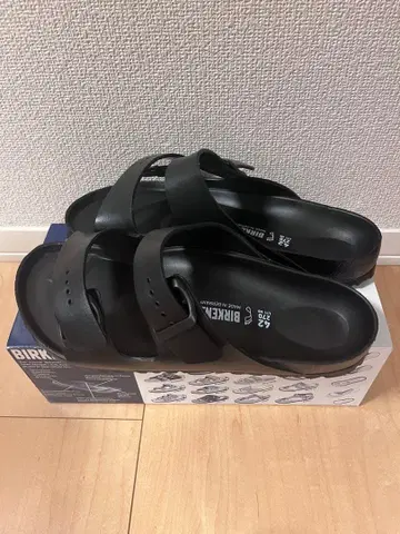 [ 새상품 미사용 ] BIRKENSTOCK 샌들