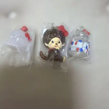 몬치치 x 헬로키티 메지루시 액세서리