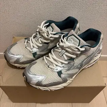 MIZUNO WAVE RIDER 10 스니커즈