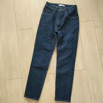 새상품급 MOUSSY 하이웨스트 데님 팬츠 24 인디고 블루