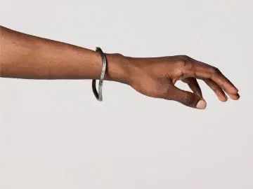 IM MEN ENGRAVE BANGLE 뱅글 ISSEY MIYAKE