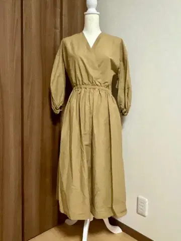 BRAHMIN 브라민 카슈쿨풍 긴팔 롱 원피스 카멜