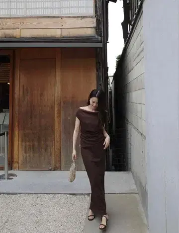 KINO THE KEI 2WAY 드레이프 풀오버 스커트 브라운