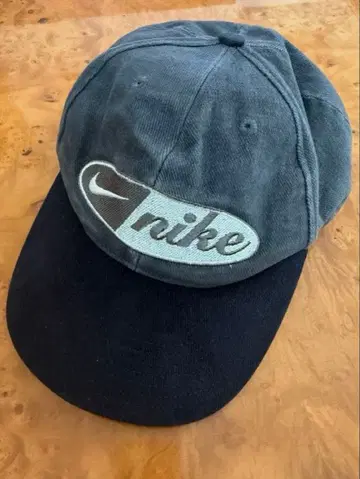 90's NIKE 나이키 캡 모자 그레이 블랙
