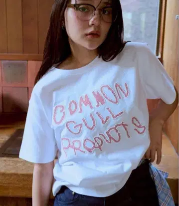 그네를 탄 common gull products 티셔츠