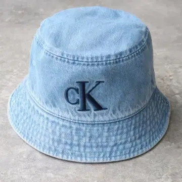 Calvin Klein 캘빈클라인 버킷햇/라지 모노그램