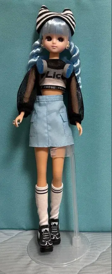 리카 WEGO 콜라보 인형