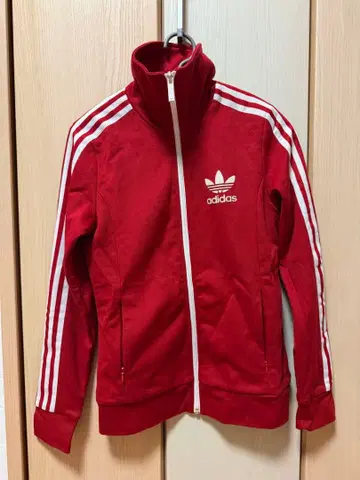 adidas 트랙 자켓 레드 L 사이즈