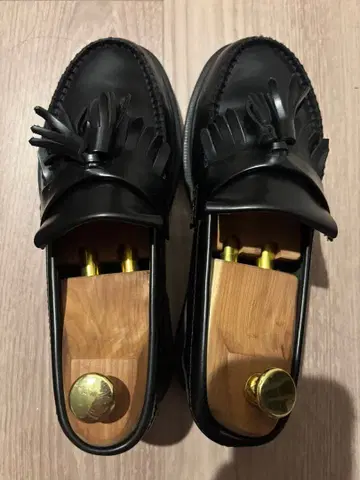 Dr.Martens ADRIAN 태슬 로퍼