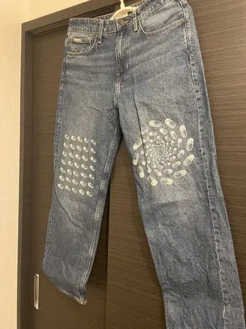 GUESS JEANS x Bobby yamamoto