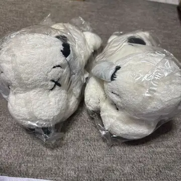 KAWS 스누피 봉제 인형 2개 S 사이즈 유니클로 한정판