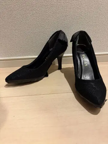 펌프스 블랙 블랙 리본