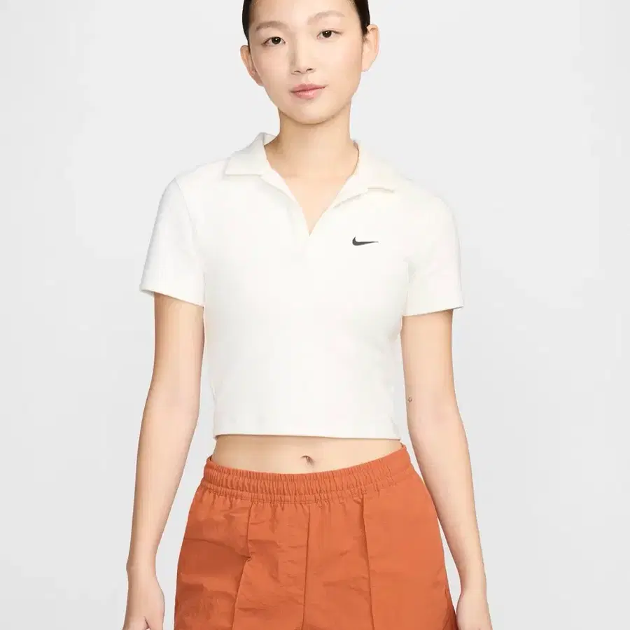 나이키 크롭 카라티 화이트